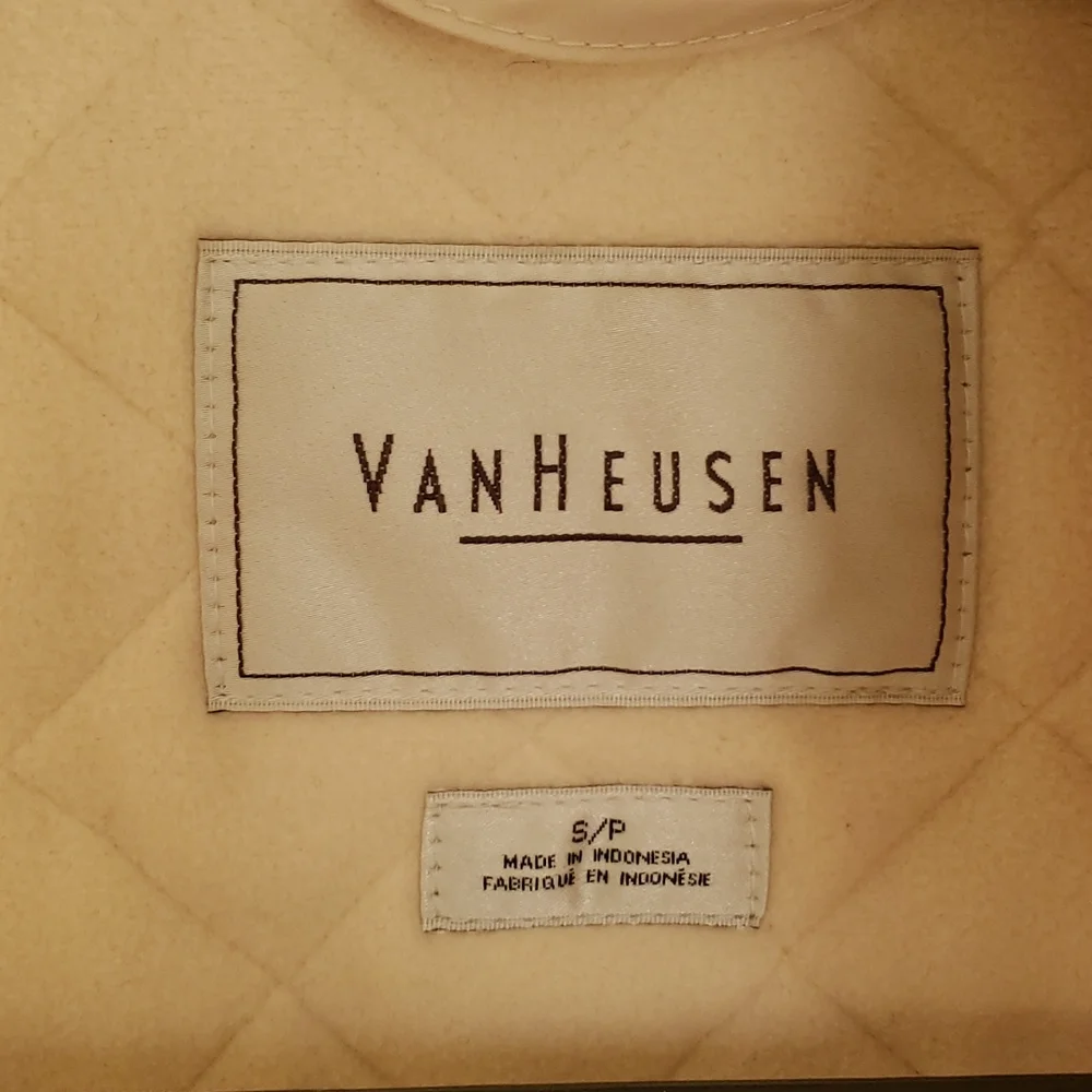 Van Heusen quilted vest - Picture 2 of 5